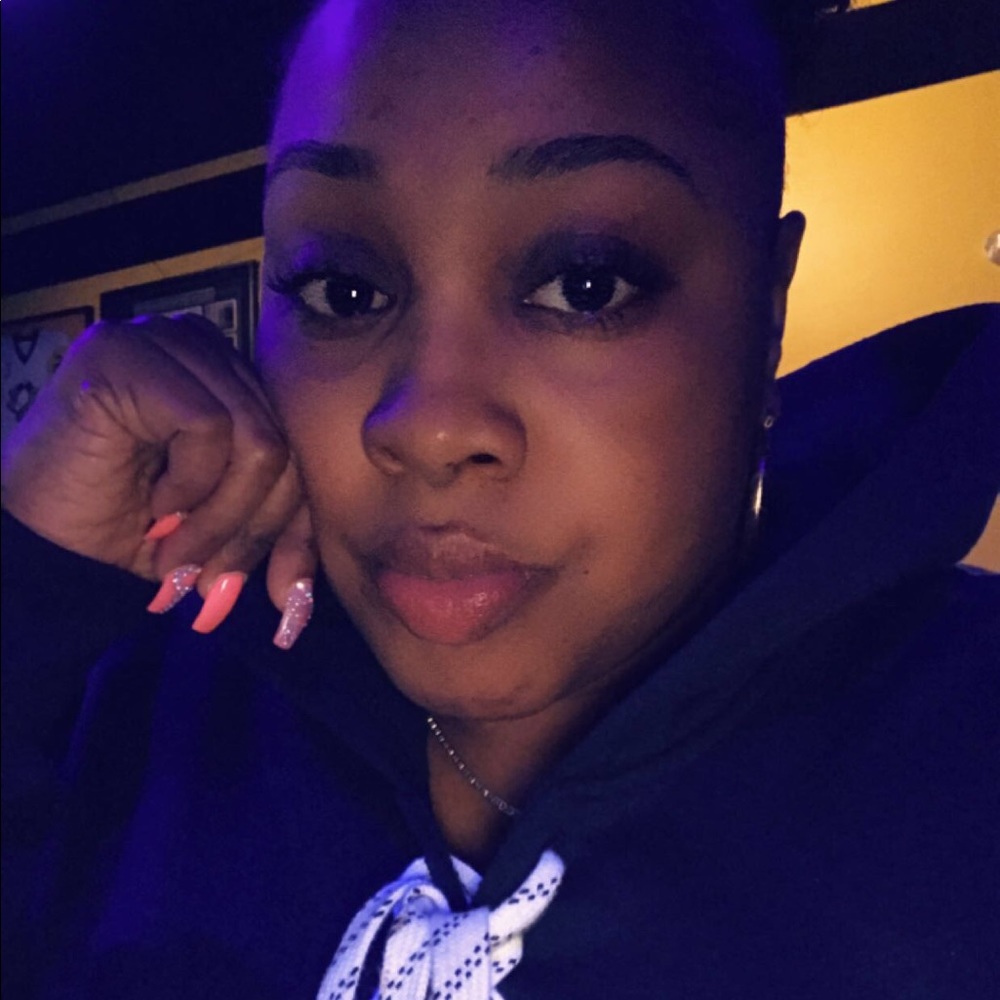 Meet your Posher, Carlee